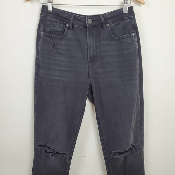 AMERICAN EAGLE | MOM JEAN BLACK WASHED DISTRESSED WHISKERING JEANS WOMEN SIZE 2 - Picture 3 of 17